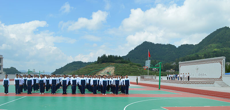 摩尼中學(xué)校園風(fēng)采