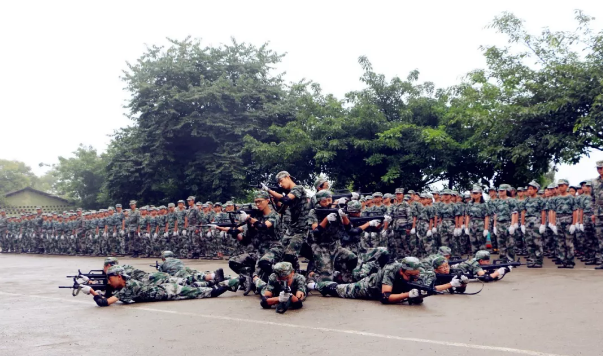 北京師范大學成都實驗學校2019年軍訓